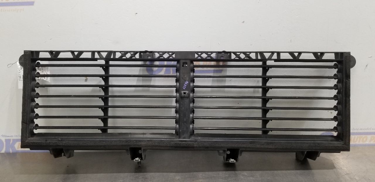 23 DODGE RAM 3500 AIR SHUTTER 6.7L