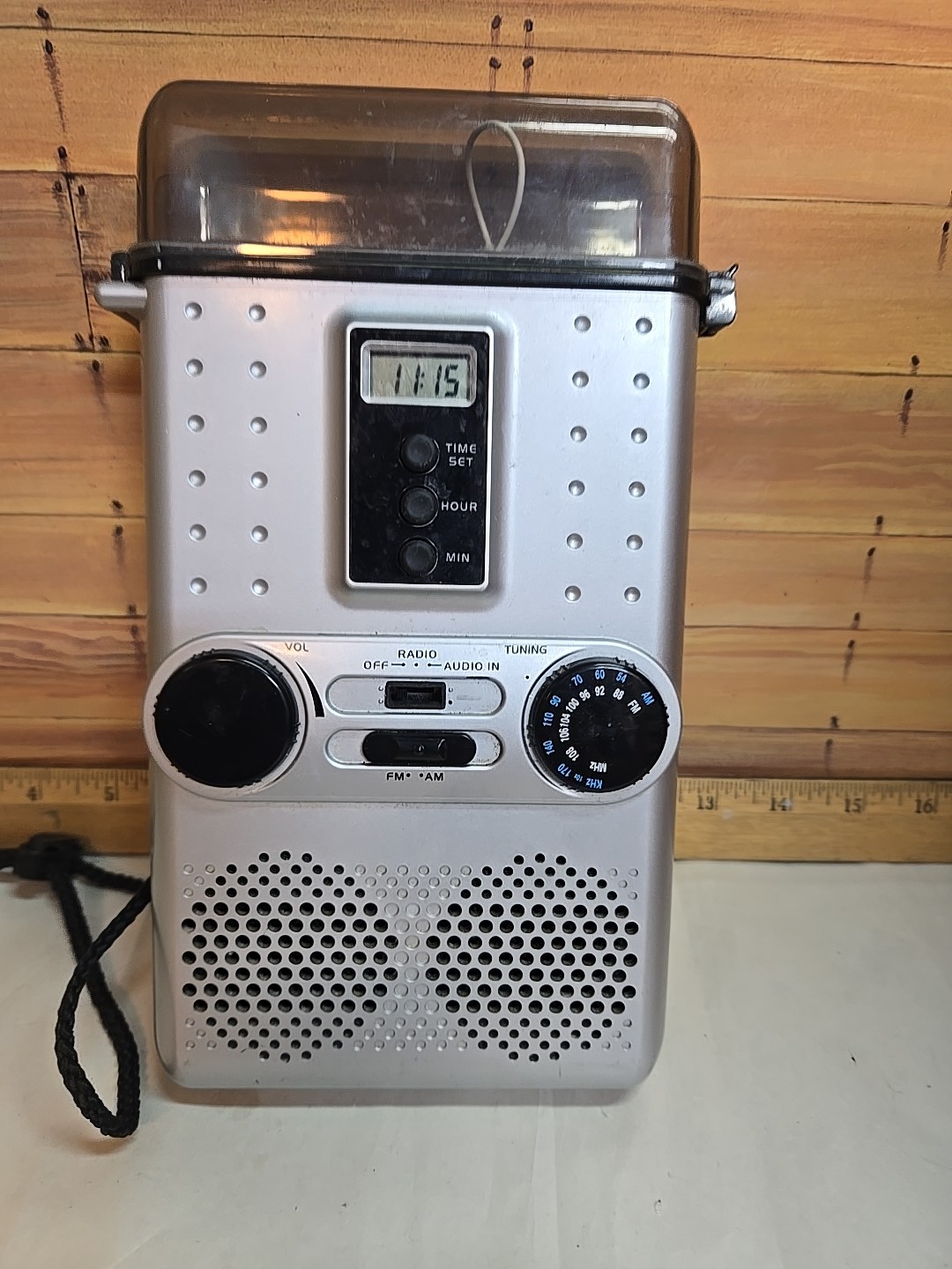 Aqua Dock 7180 Shower Stereo Media Player w/ Digital Clock