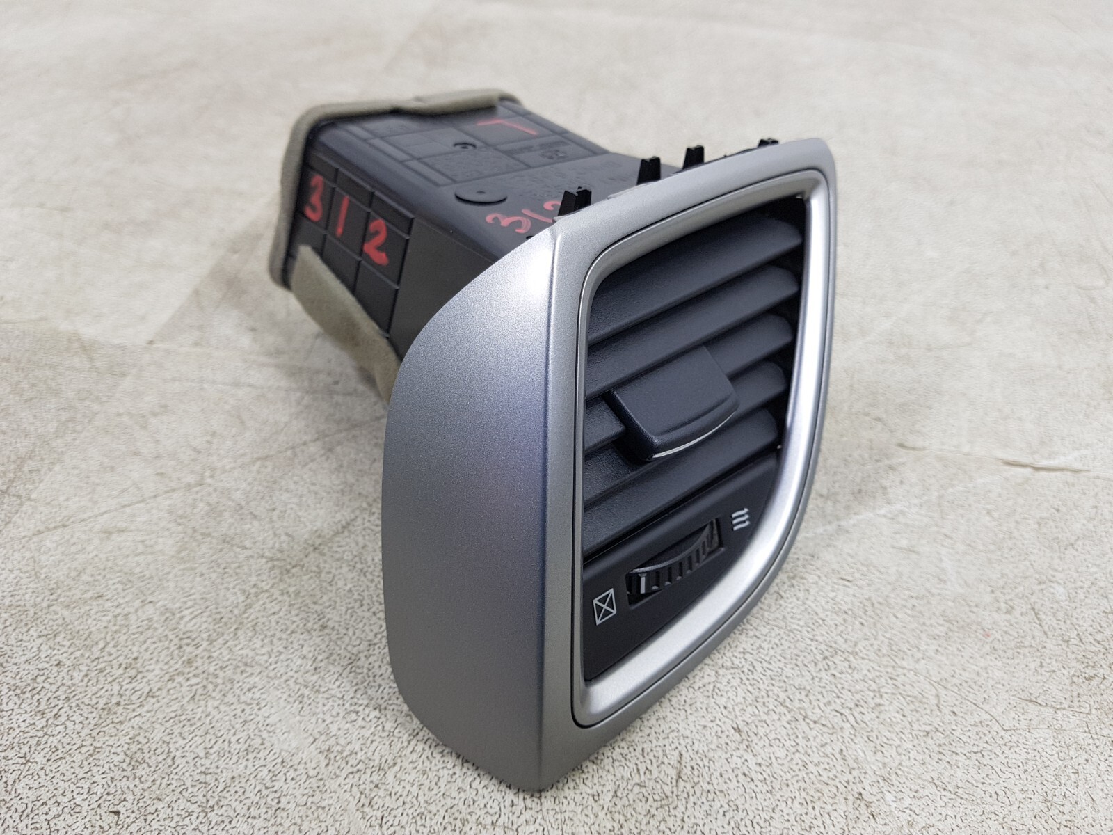 MAZDA 3 MK3 BN 17-18 DASHBOARD AIR VENT & TRIM SET