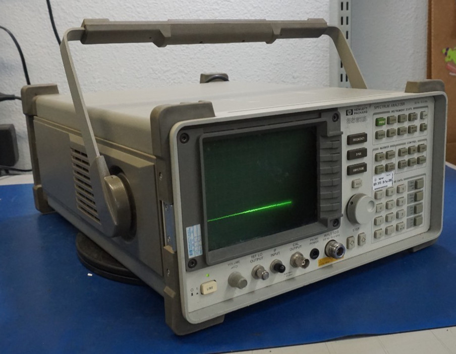 Agilent Hewlett Packard HP 8561B Spectrum Analyzer 50 Hz-6.5GHz OPT 003 READ!!!