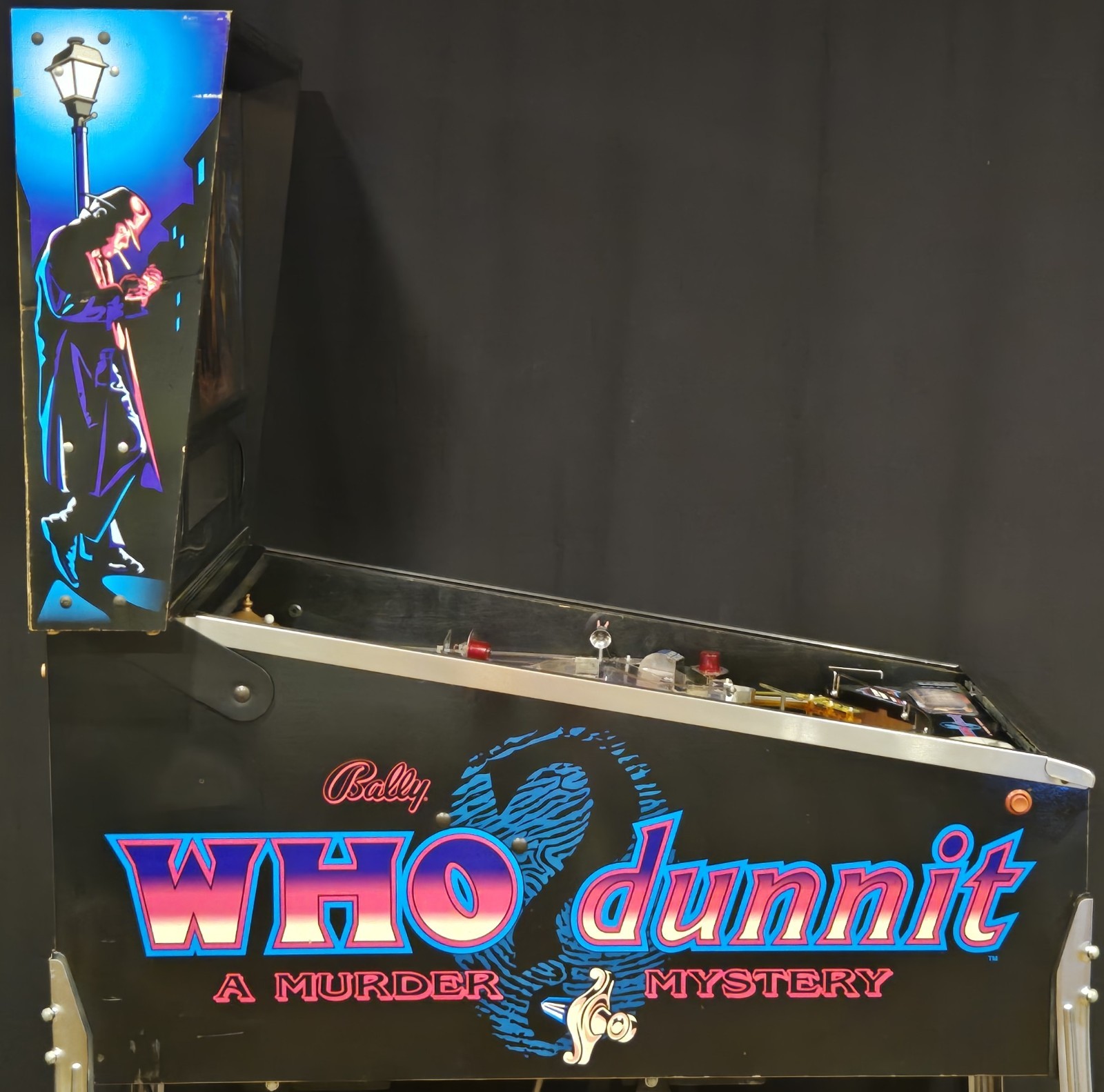 Refurbished Who Dunnit Pinball Machine (Bally) 1995