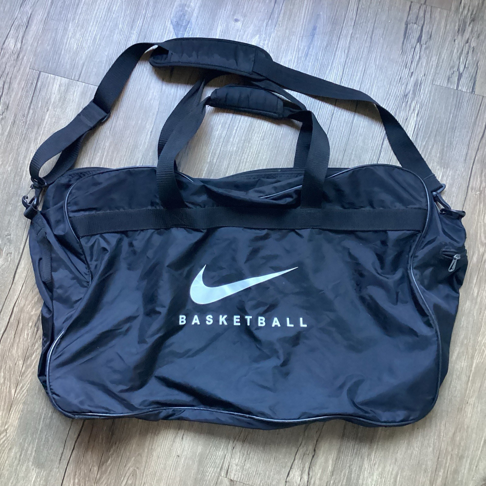 Nike Basketball Bag Holds 6 Regulation Basketballs Discontinued Coach Tote 27x16
