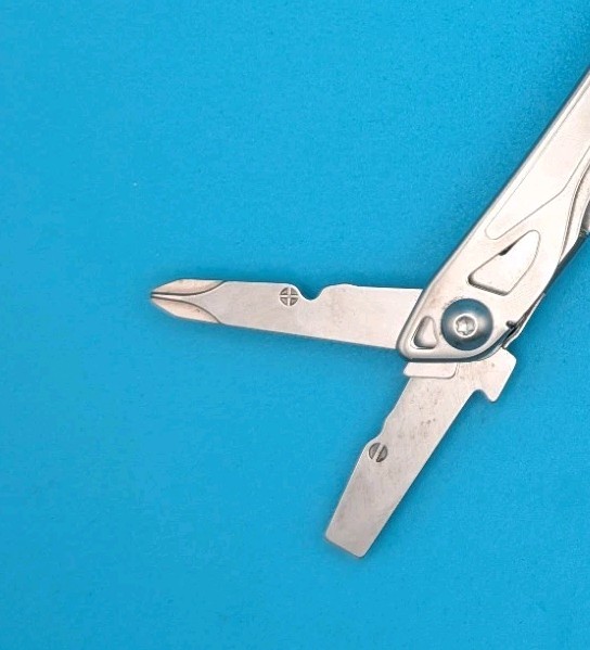 LEATHERMAN WINGMAN MULTI-TOOL! FAST SHIPPING! *FARMER BOY*