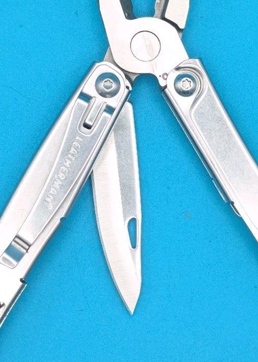Leatherman Rev 3.8" Multi-Tool, Stainless!