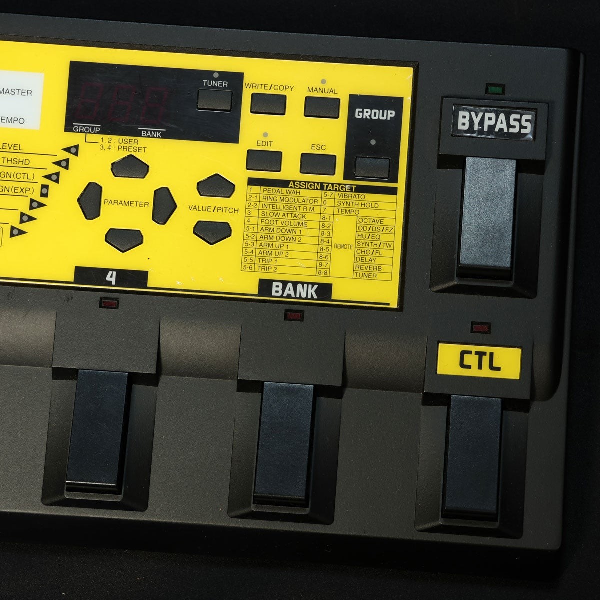 BOSS ME-8B Baas guitar multi-effects pedal Used