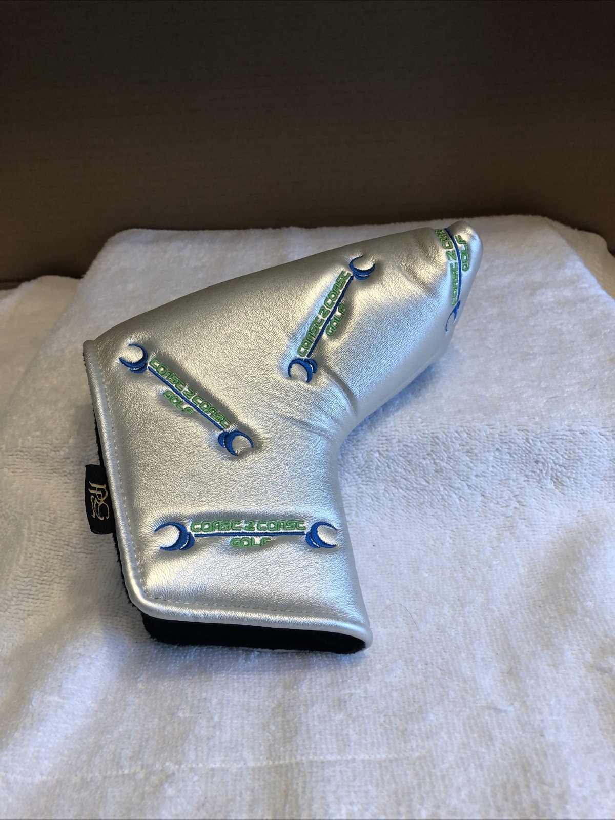 Silver coast 2 coast golf blade putter cover