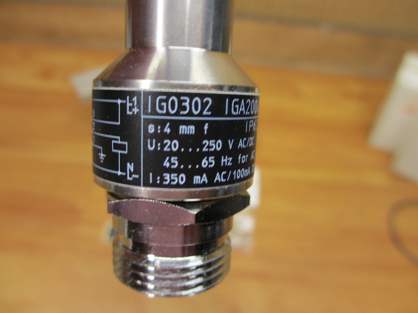 IFM Efector IG0302 *NEW* Inductive Proximity Sensor IGA2004-ABOA/SL/LS300BL