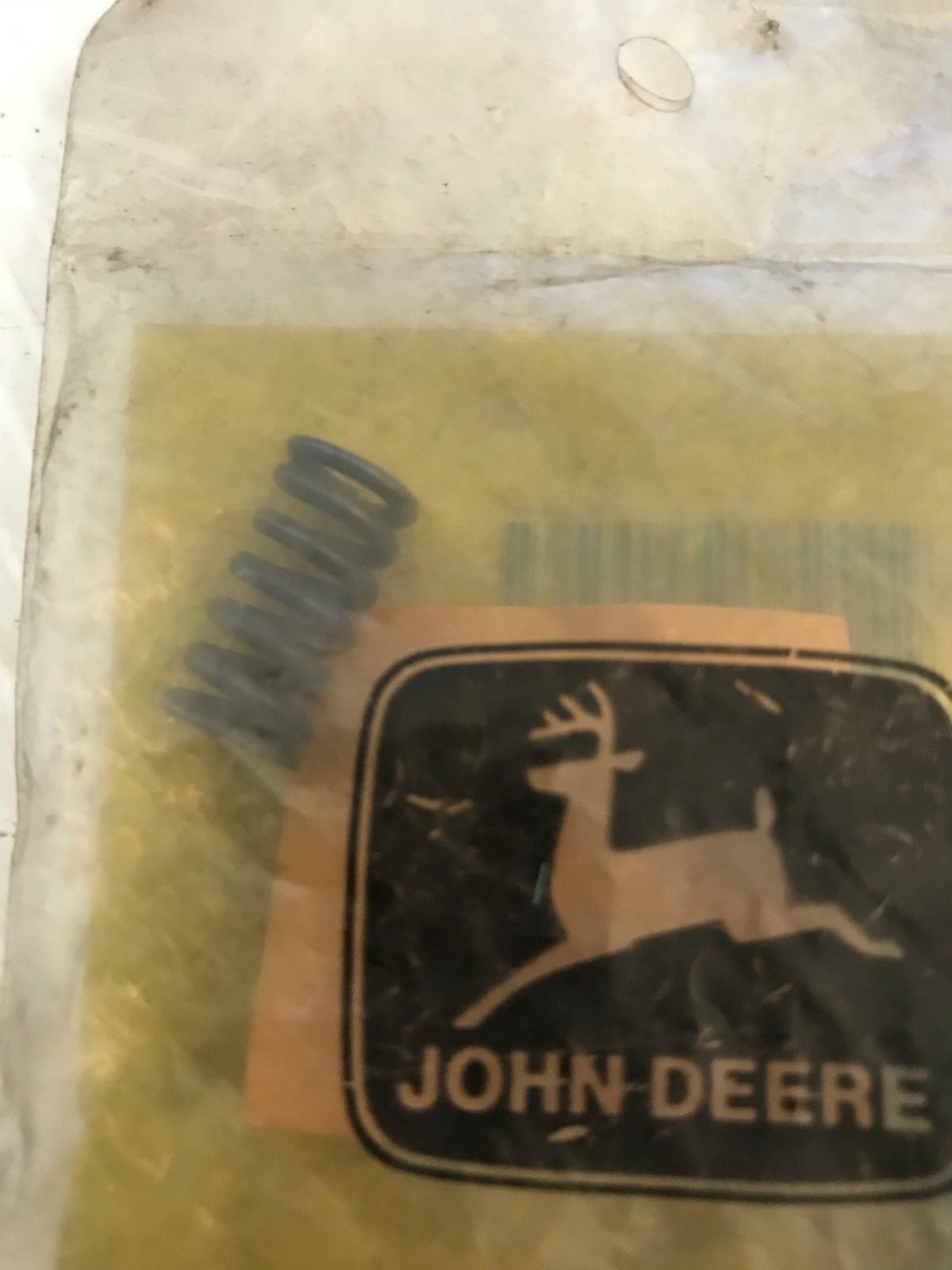 R34863  GENUINE John Deere SPRING    Replaces R34822