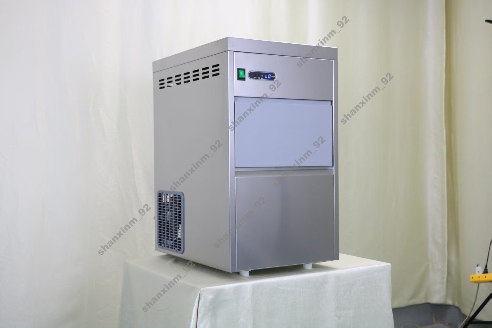20kg ~50kg/day Laboratory Flake Ice Maker, Granulator Snow Ice Making Machine