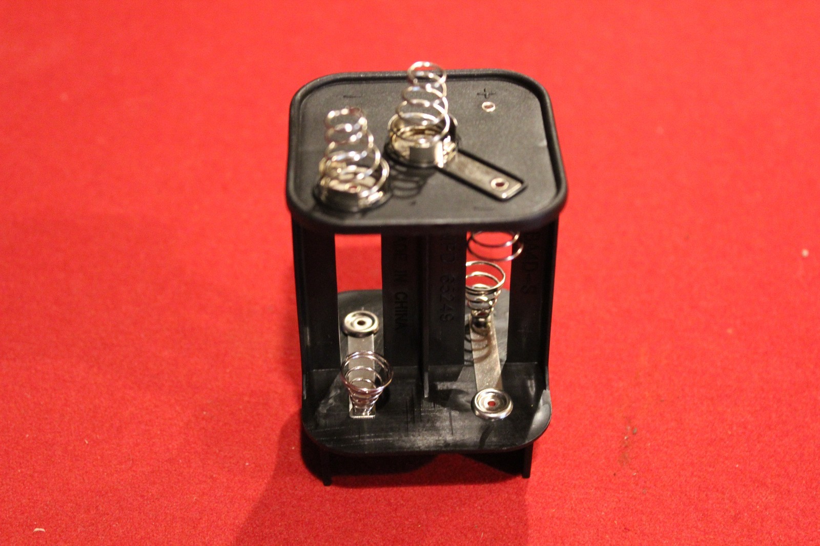 SURPLUS 6 VOLT LANTERN BATTERY ADAPTER 4 D CELL DEER FEEDER LIGHT FISH MILITARY