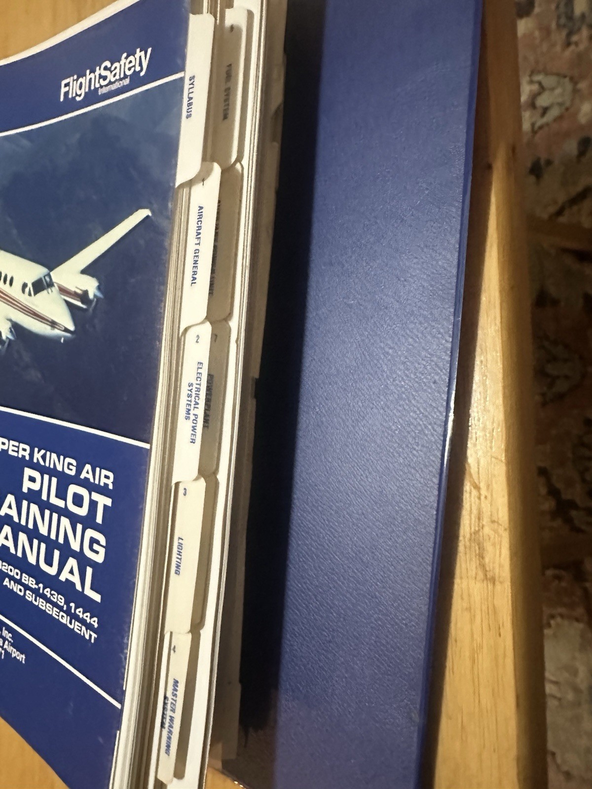 Super King Air 200 & B200 Pilot Training Manual