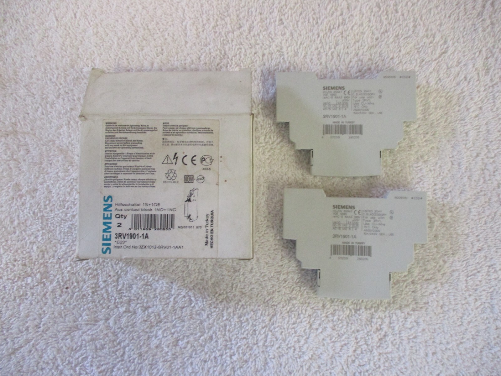 NIB Siemens Auxiliary Contact Block    3RV1901-1A   Qty 2