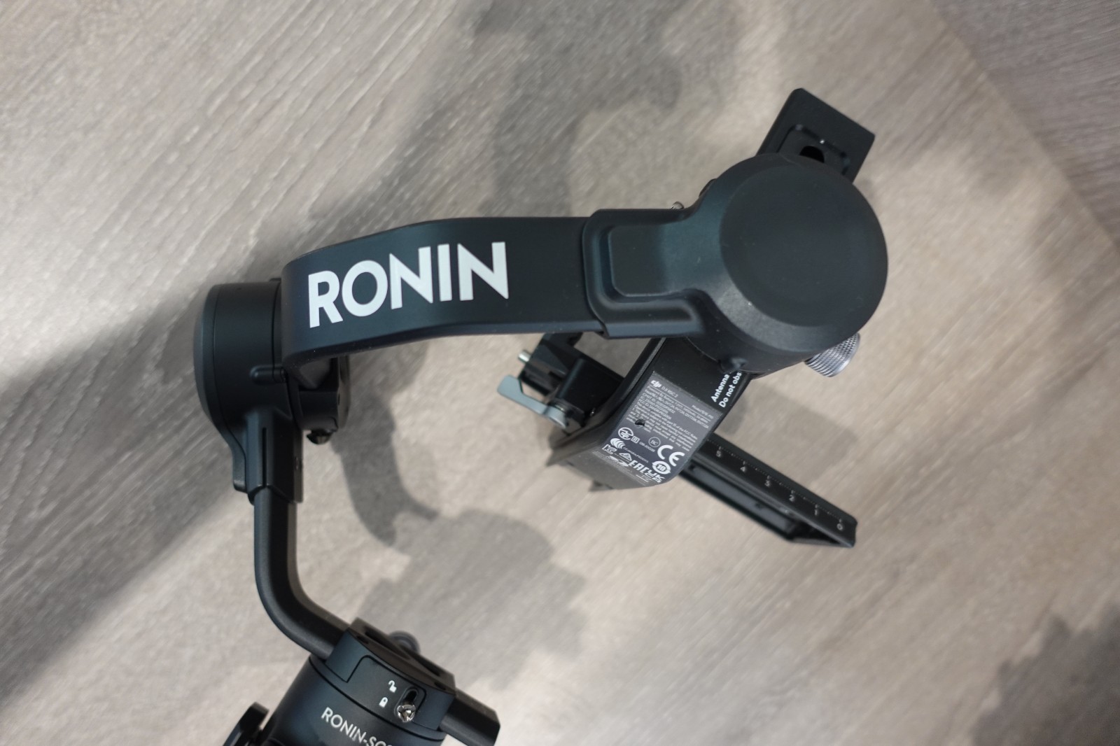 DJI RSC 2 - 3-Axis Gimbal Camera Stabilizer - Black