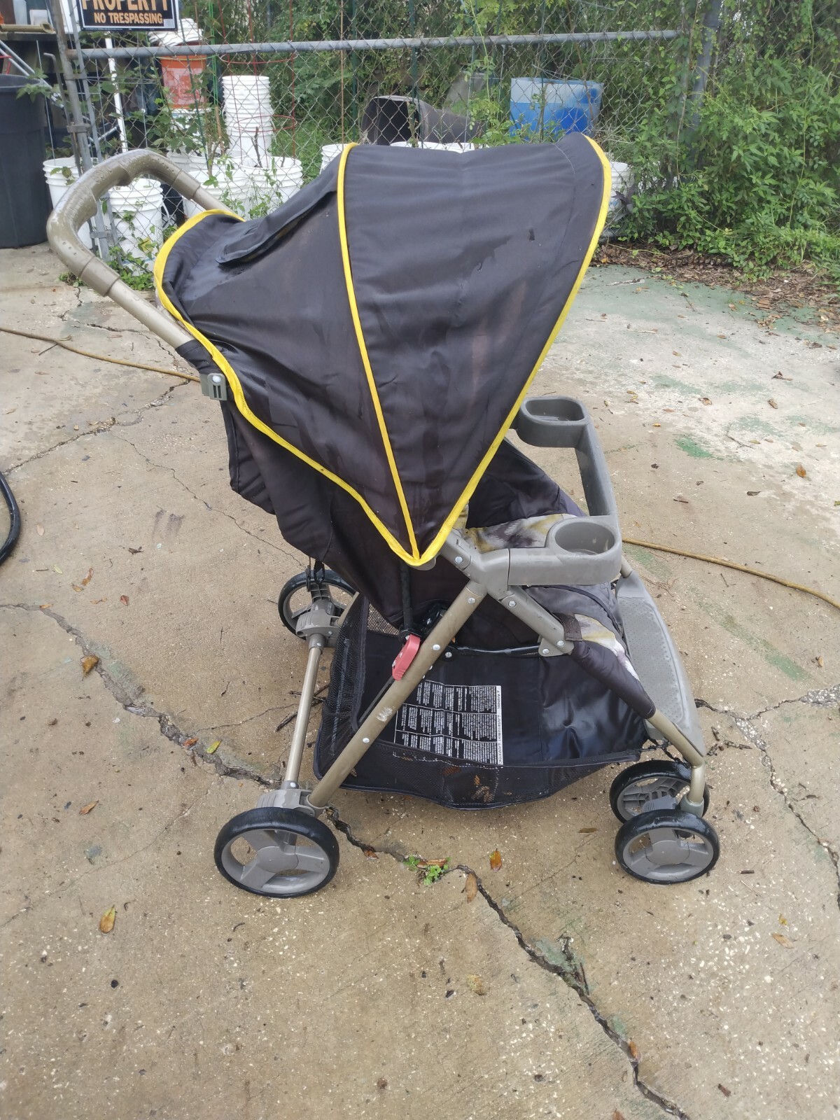 Evenflo Stroller rear wheel only. Size 7 3/4"