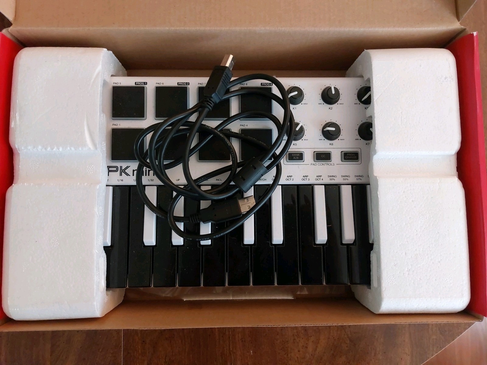 Akai Professional MPK Mini Special Edition 25-Key MIDI Controller White/Blk