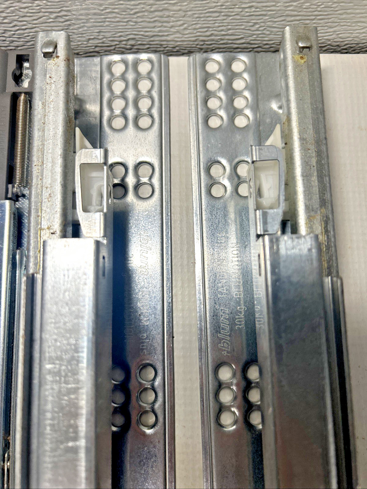 Blum Lot-562H381 Tandem 15" Drawer Slide Brackets Blumotion, Misc Locking Device