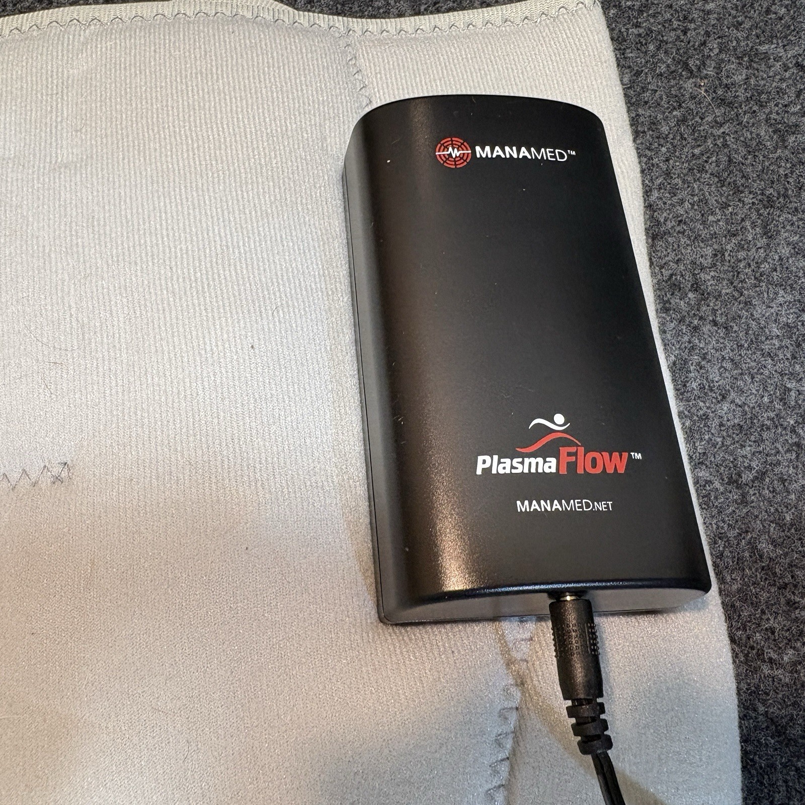 Plasma Flow Thrombosis DVT Prevention w/ Charger PF0001 Leg Compression