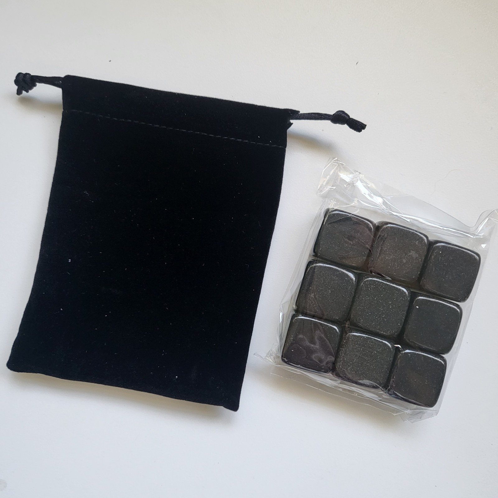 Whiskey Stones Ice Cubes Rocks NEW Sealed in Storage Pouch