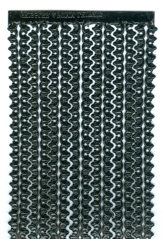 BLACK GERMAN DRESDEN DIE CUT PAPER Sm FLEUR BORDER