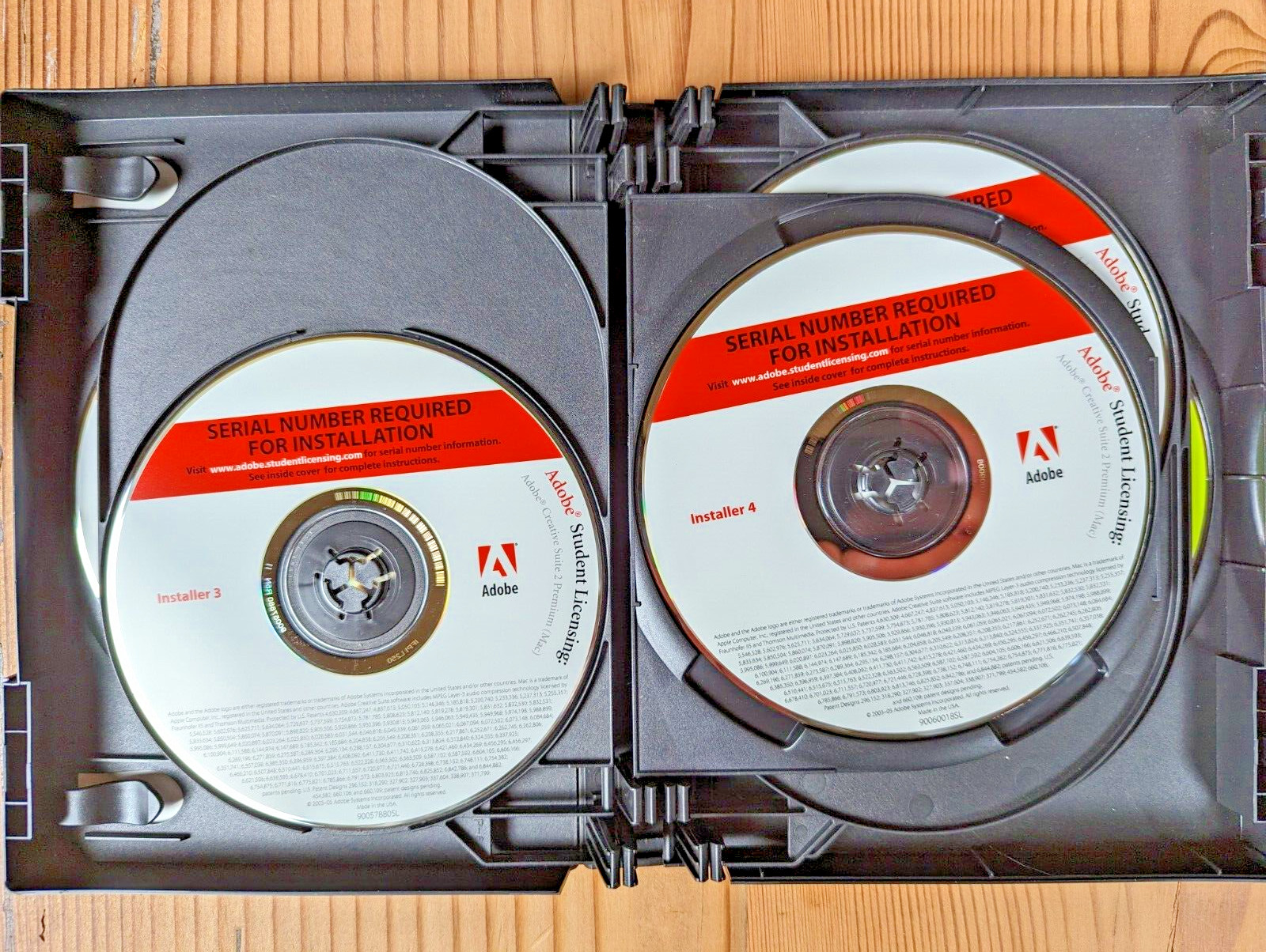 ADOBE CREATIVE SUITE 2 PREMIUM STUDENT MAC w/ Adobe Acrobat 8 Dreamweaver 8~CS2