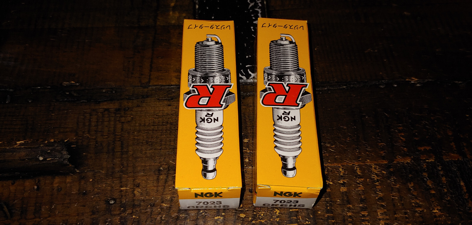 NGK Spark Plug   CR6HS LOT OF 2, OEM, Genuine, NEW!