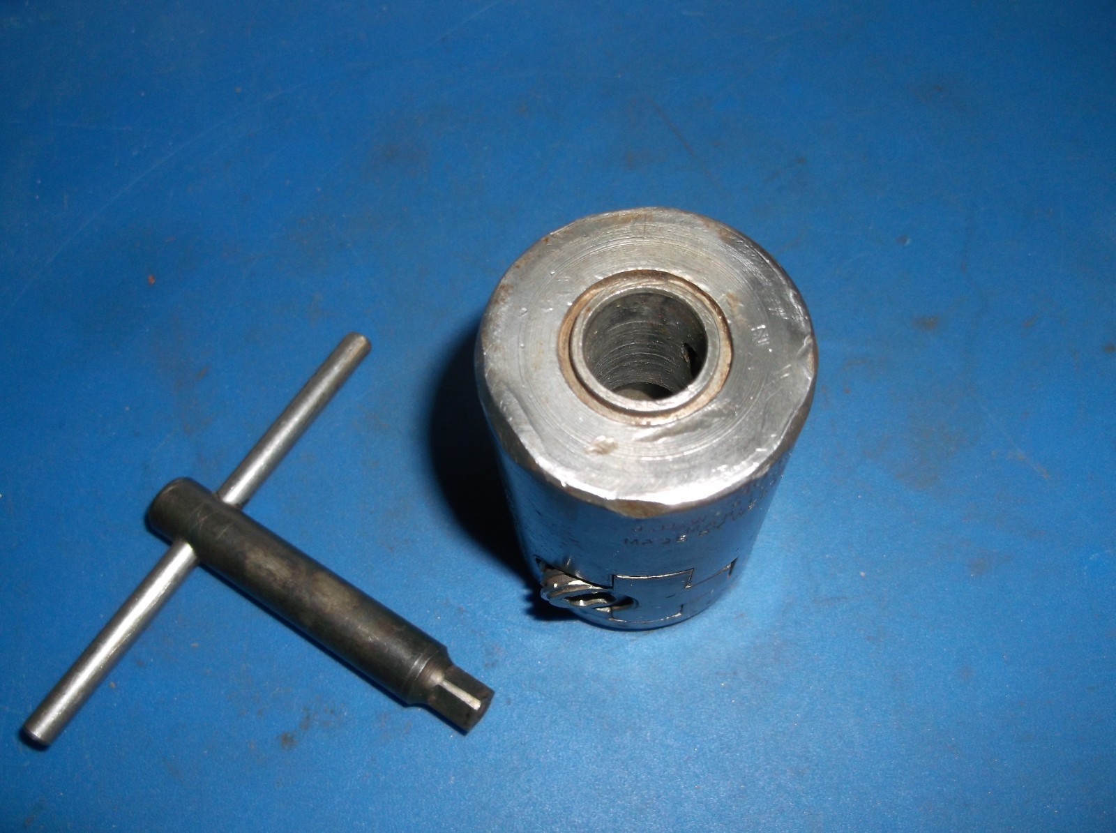 ANTIQUE (WESTCOTT CO.) 1/4" DRILL CHUCK AND KEY MARKED (MAR. 17TH 1874)
