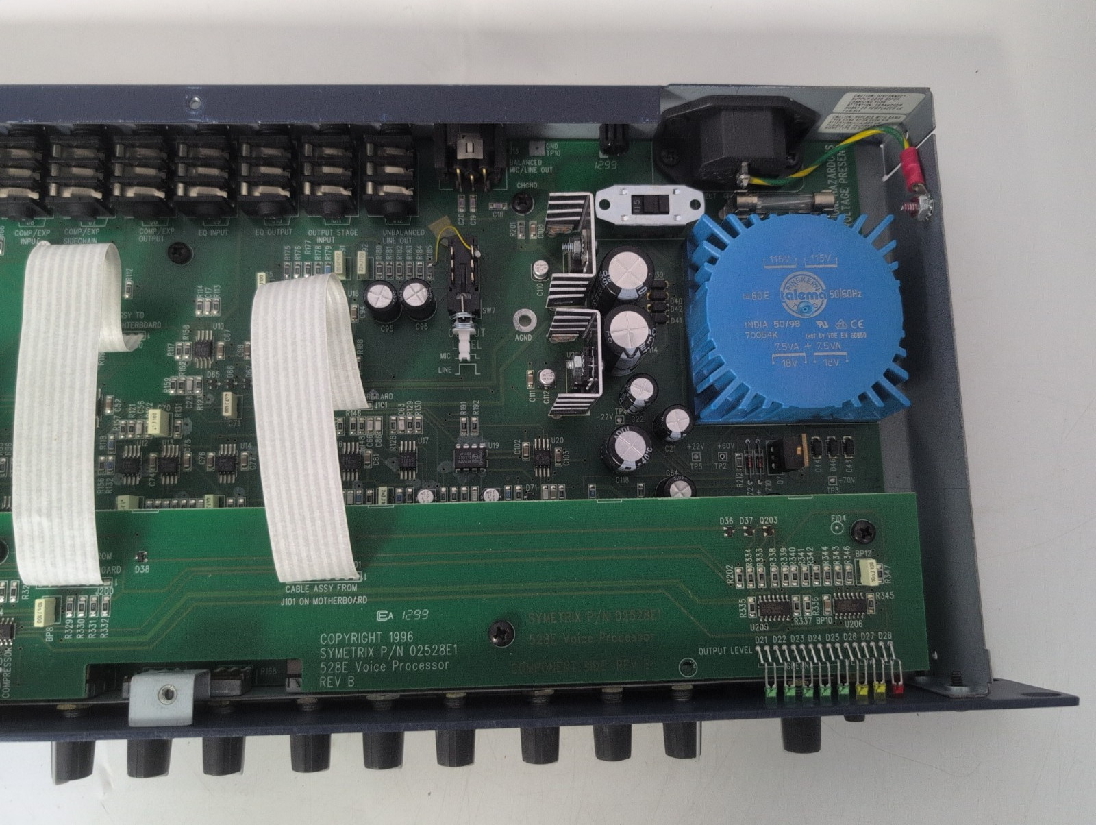 Symetrix 528E Voice Processor-Missing Top Cover