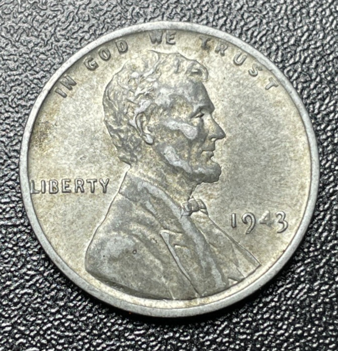 1943 Wheat Cent/ Penny ** Steel WW2 War Cent ** Extra Fine Condition
