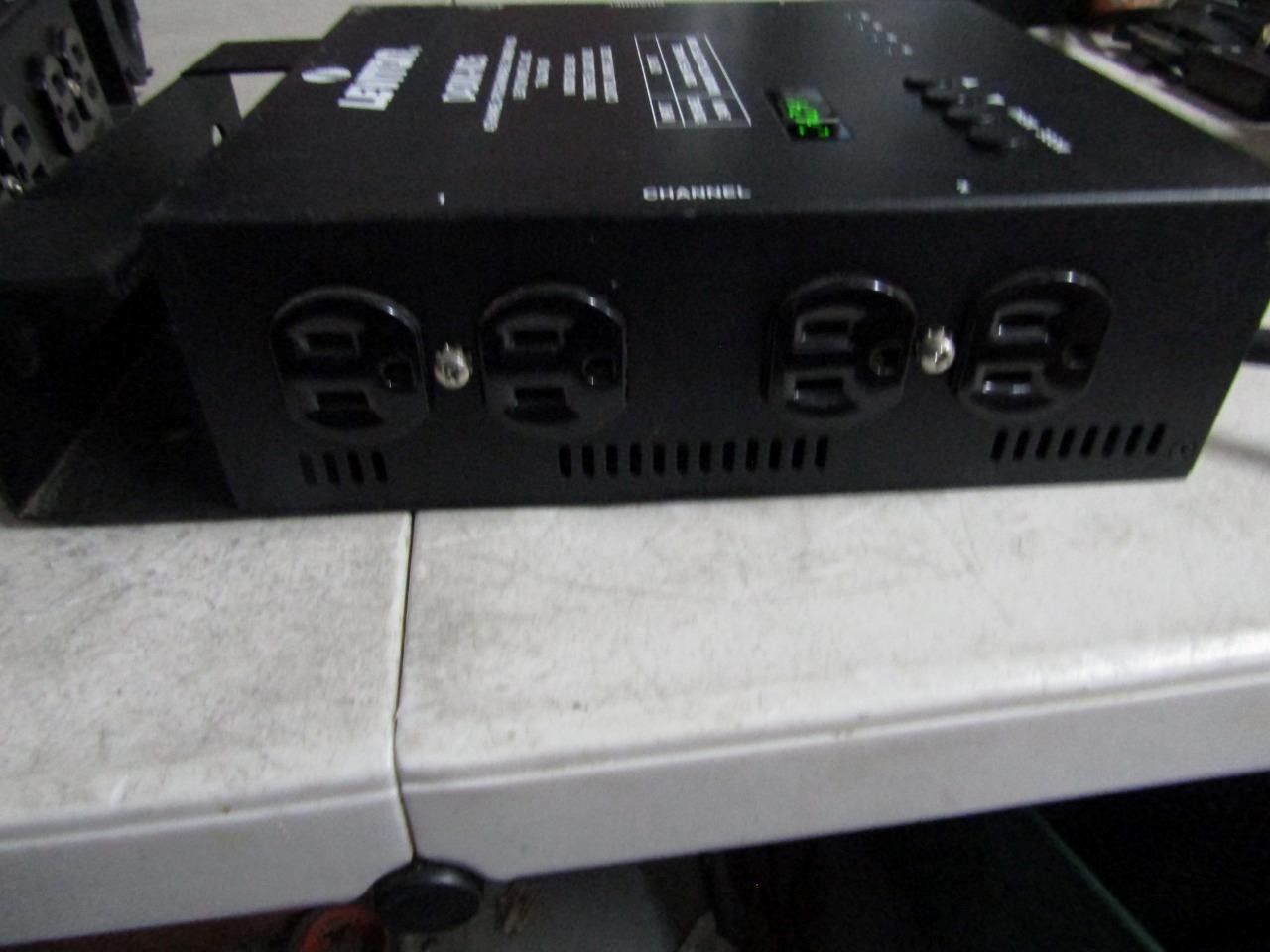 1 PAIR LEVITON Dimmers 4 Channel Programmable 5 Pin1200W Channel
