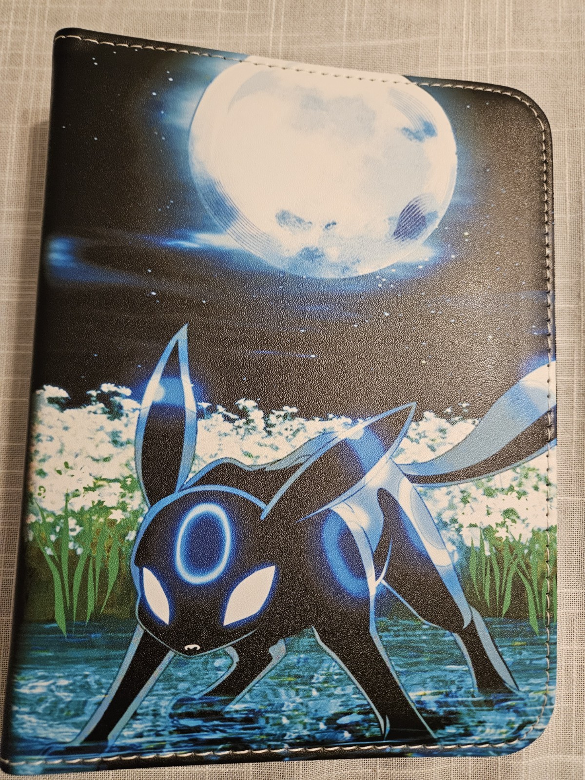 Pokemon Binder With 50 Sleeves , Zip Closure & Wrist Strap NEW