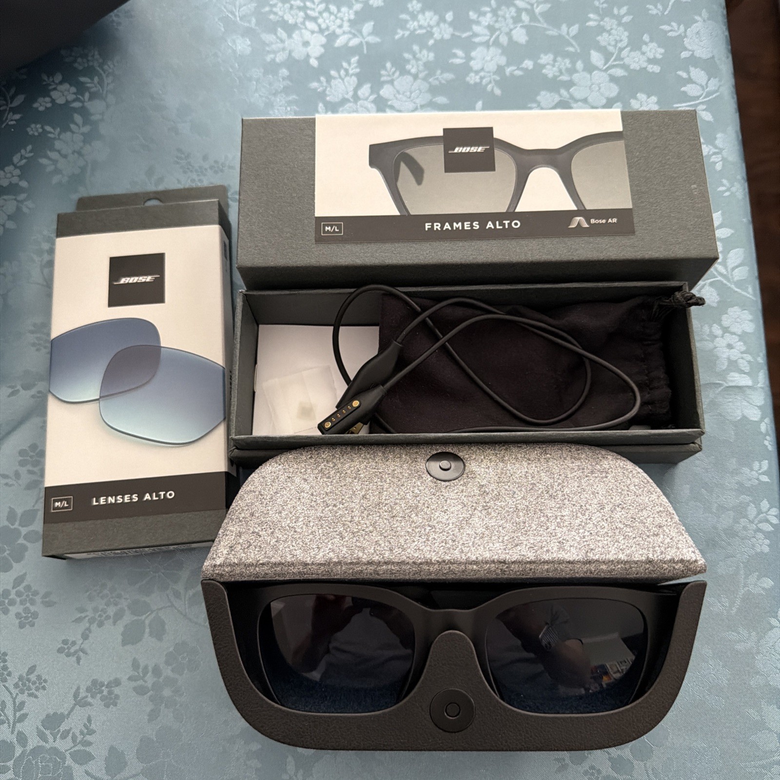 Bose Frames Alto Bluetooth Audio Sunglasses, Black, M/L + Extra Lens
