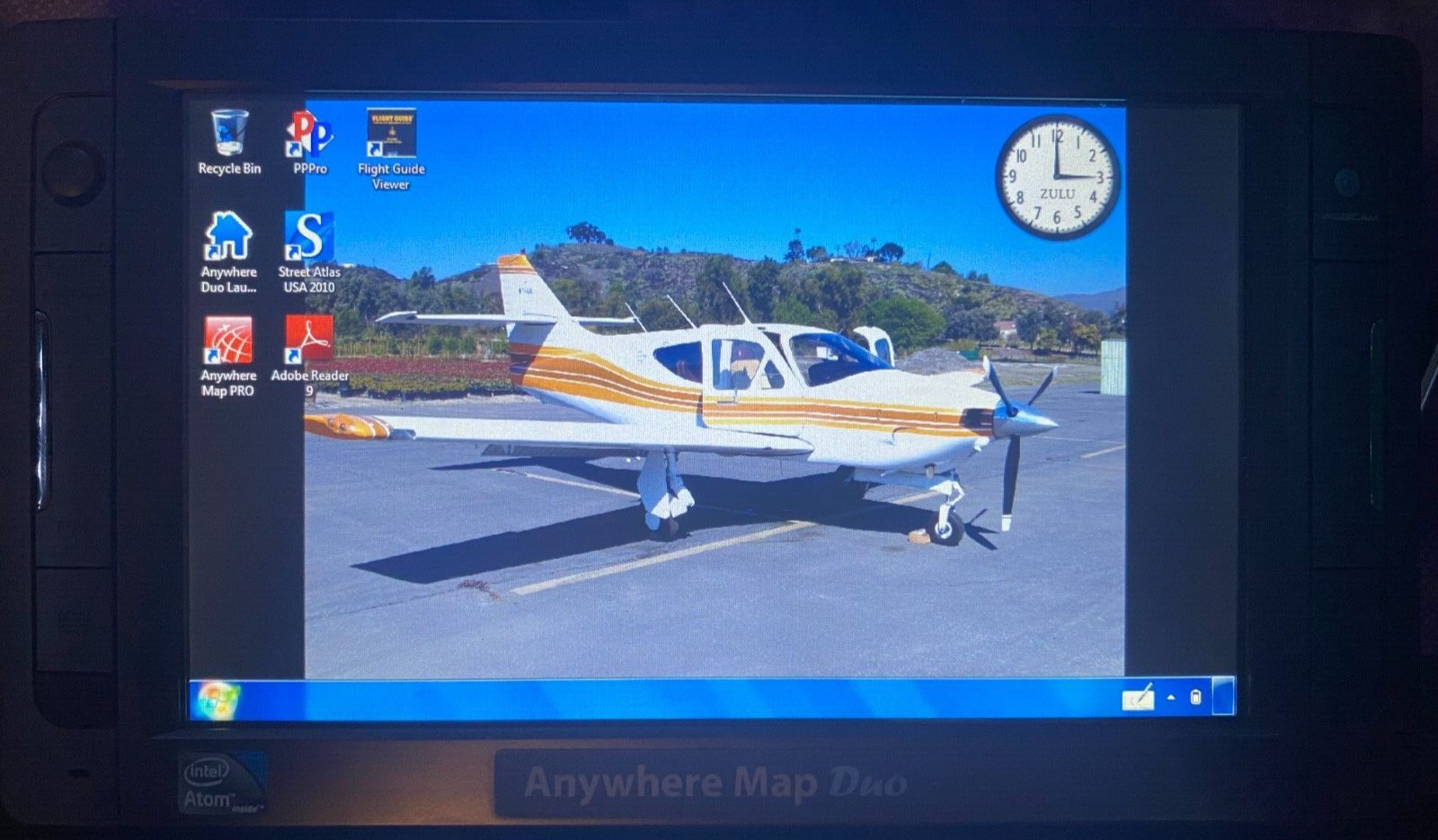 Vintage Rare Viliv X70 7 inch Windows 7 Home Premium With Anywhere Map Duo