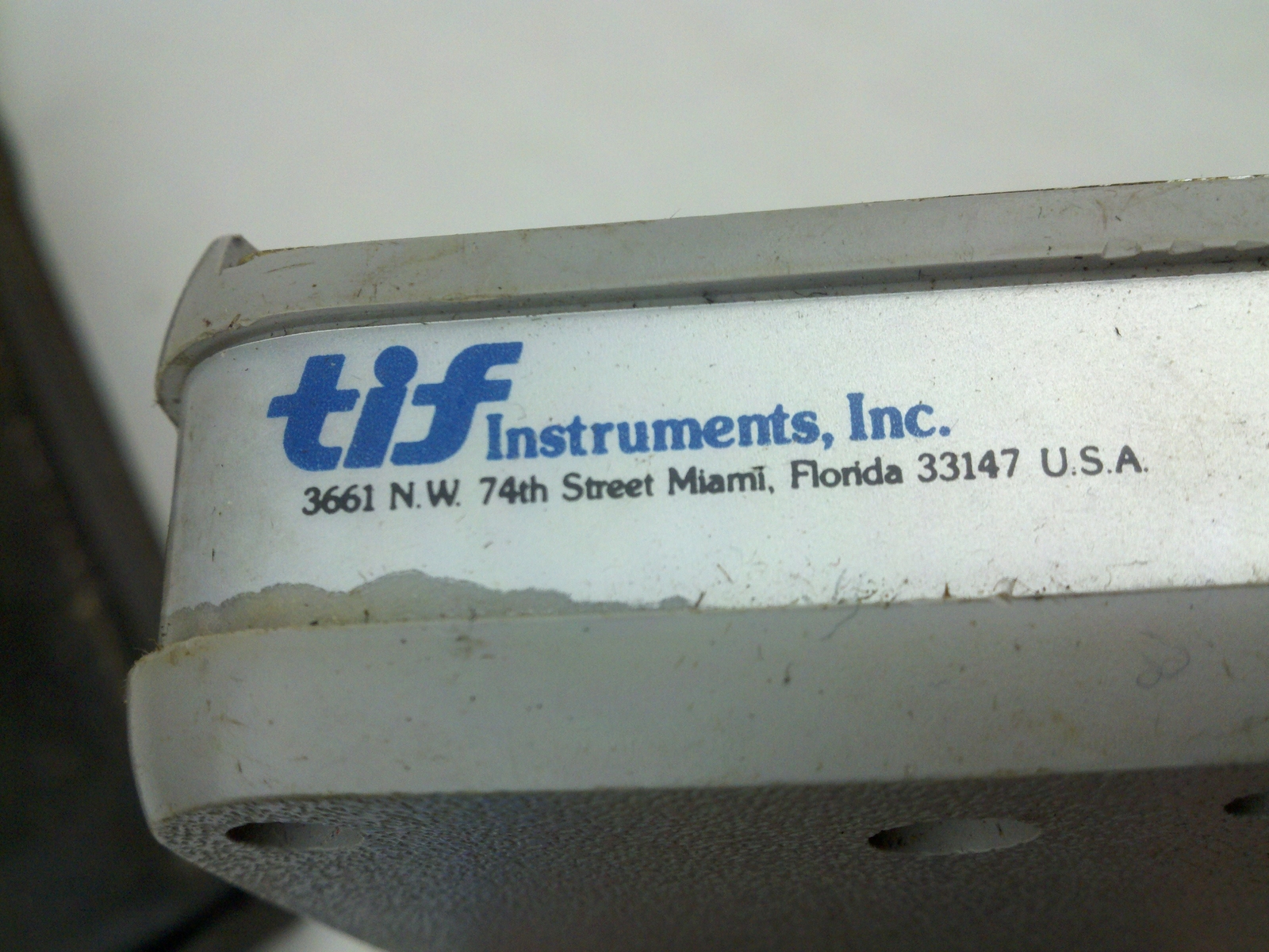 TIF 5000 Automatic Halogen Detector Leak with Pouch 5000 5000