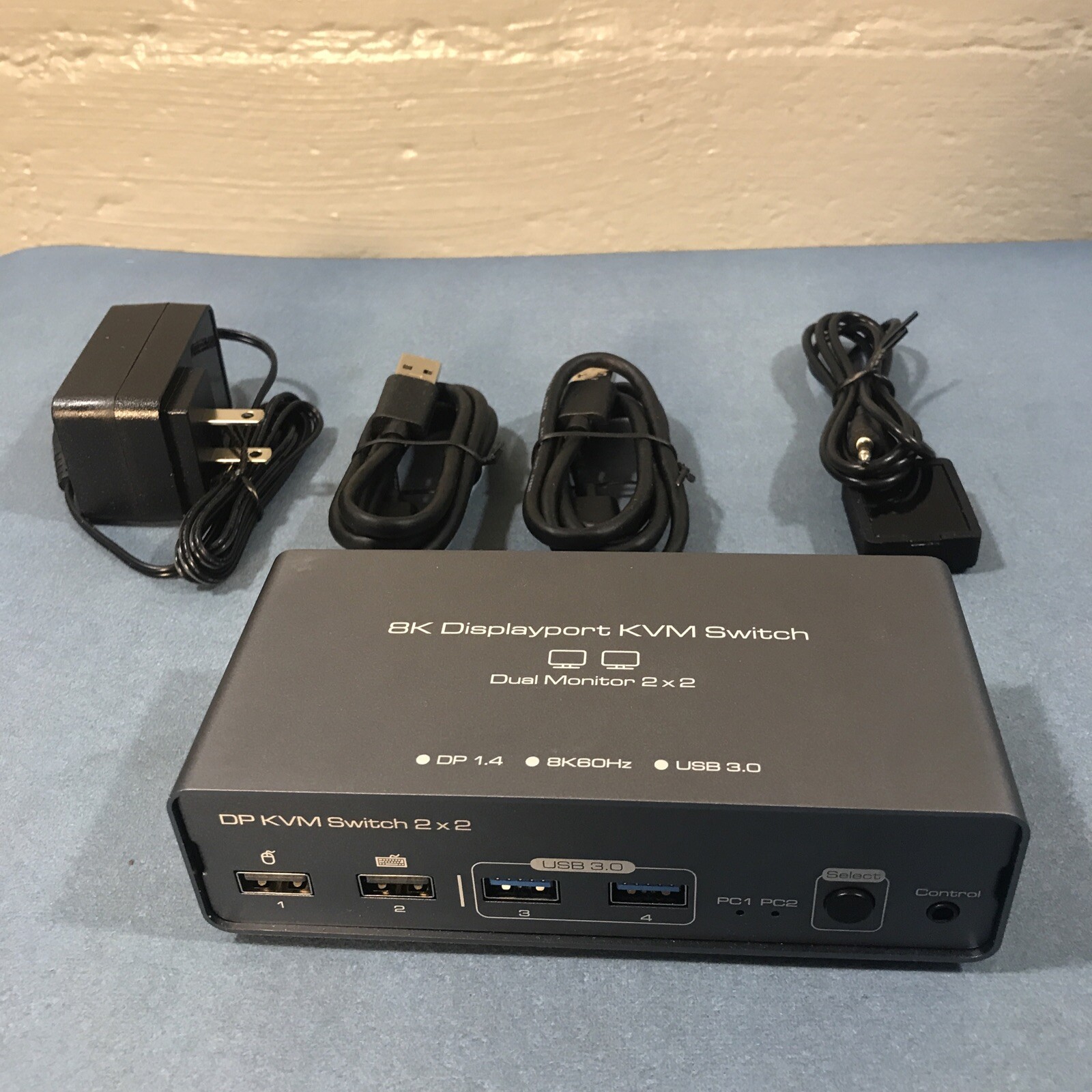 KVM Switch 2 Monitors 2 PC 8K@60Hz DP 1.4 KVM Switches USB 3.0