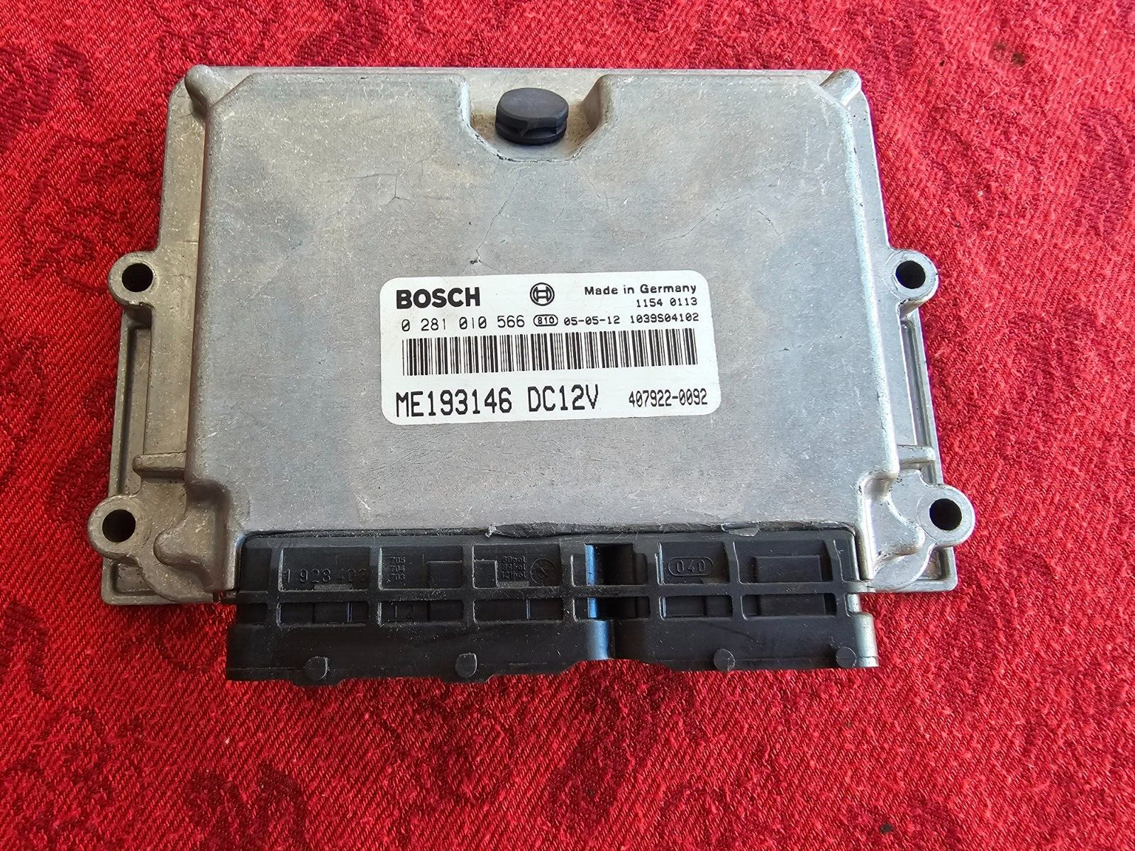 Mitsubishi Fuso Canter 3.0D 2006 4M42 Engine Control Unit ECU Bosch 0281020011