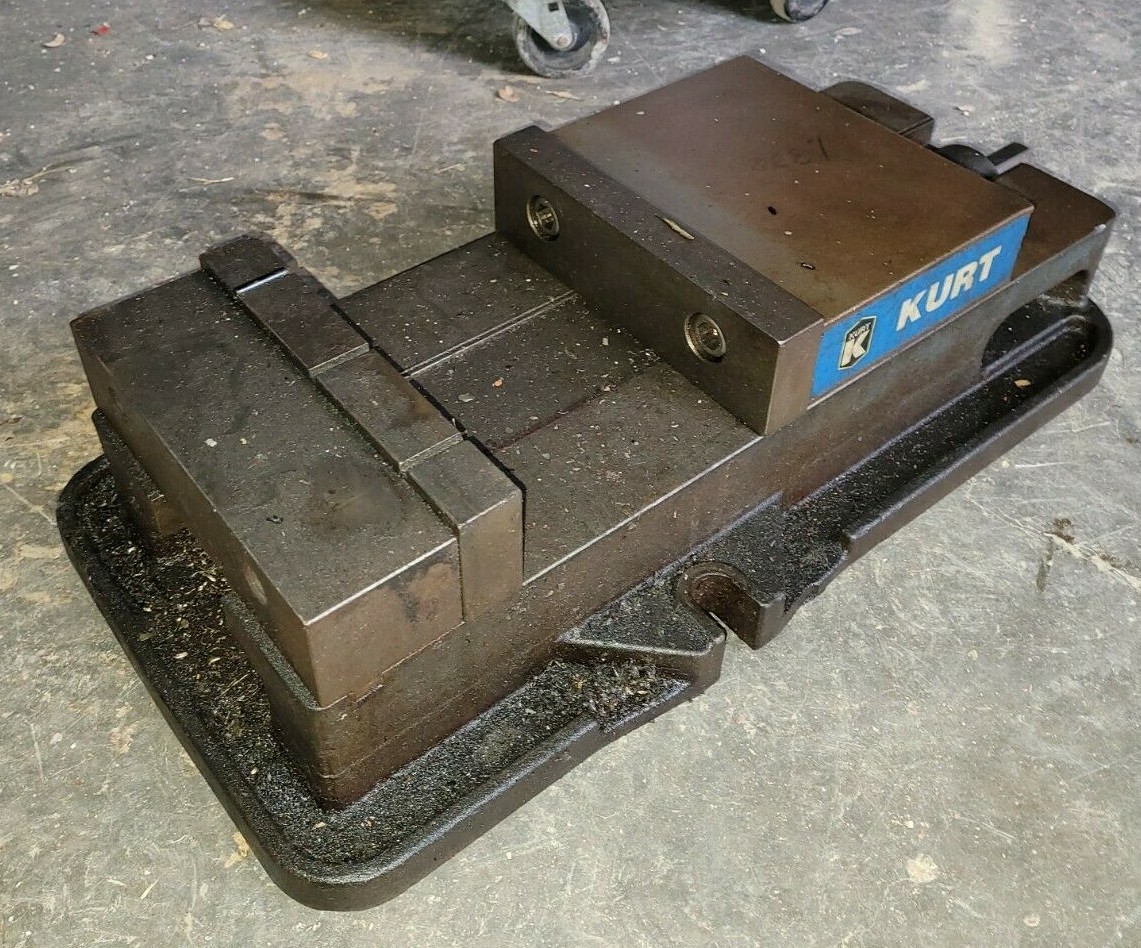 8" Kurt D80 Angle Lock Milling Machine Vise w/Jaws - No Handle