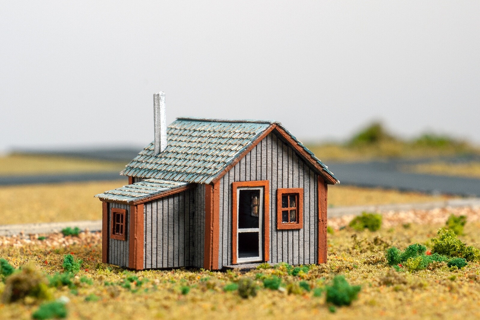 Z Scale Laser Cut Hunting Cabin Building KIT