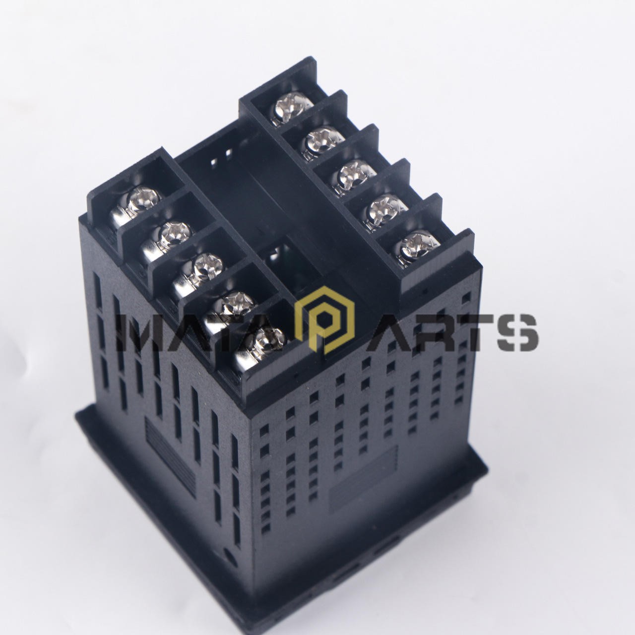ONE  E5CN-R2MT-500 Omron 100-240V Temperature Controller New