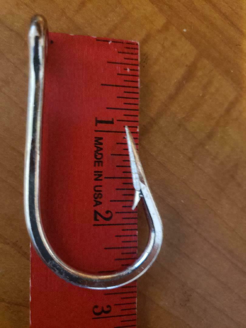 8 Eagle Claw Titan Heavy duty hooks 8/0  shark gator cat fish