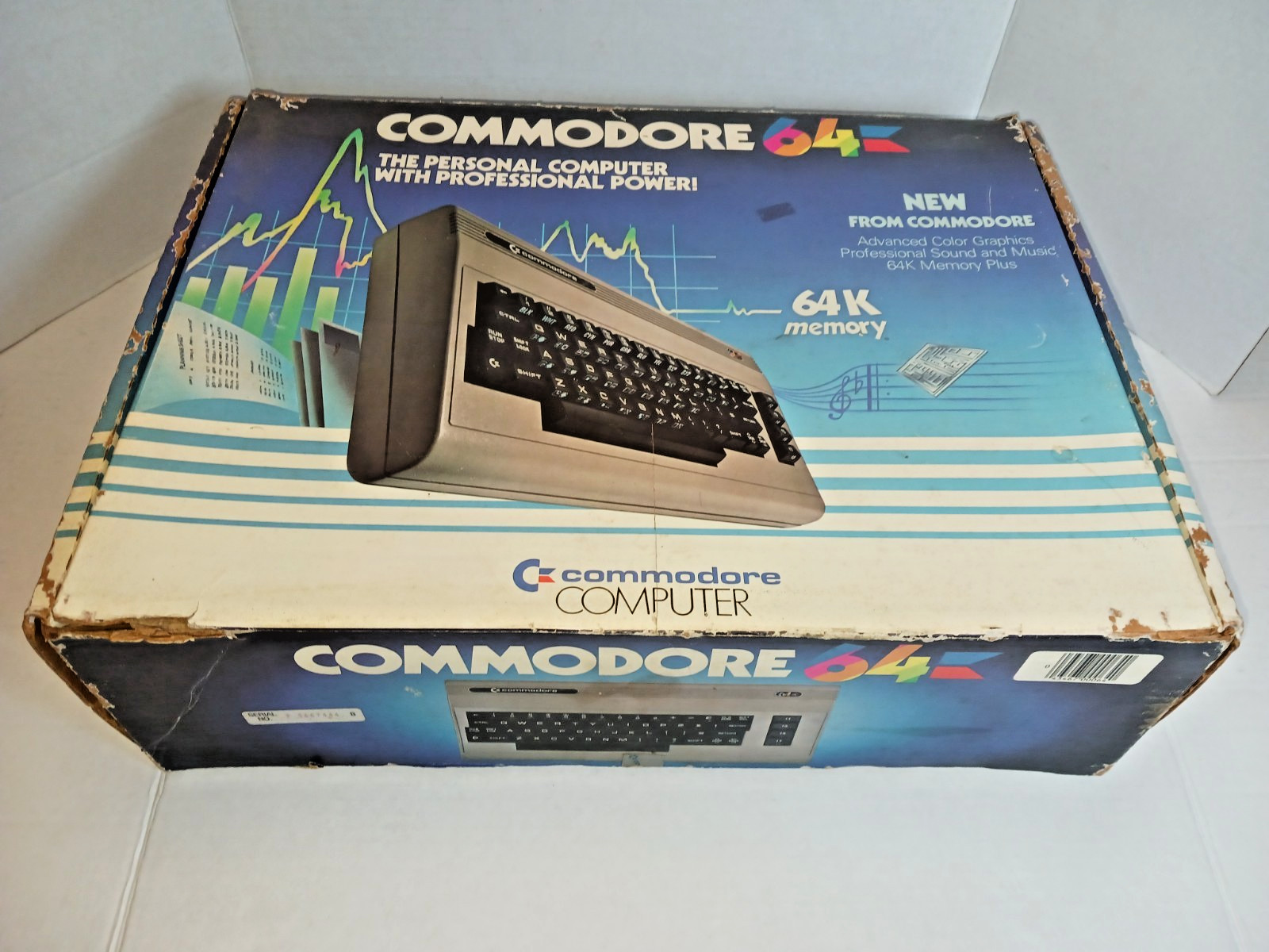 Vintage Commodore 64 Computer With Original Box and Power Supply Powers On