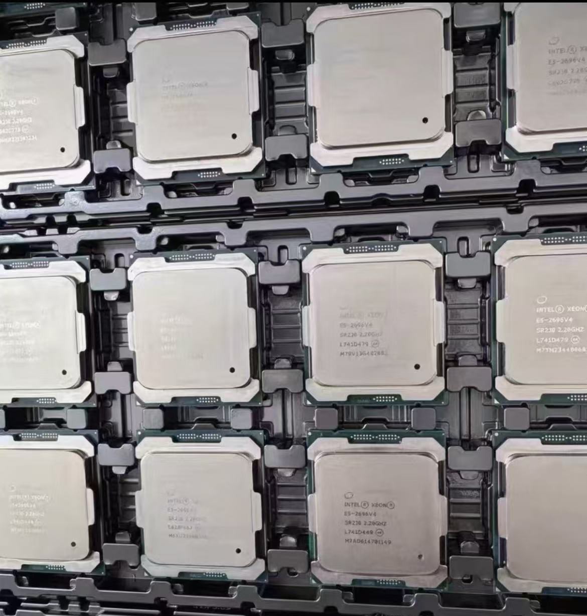 Intel Xeon E5-2696 V4 LGA2011-3 Server CPU Processor 2.2GHz 22Core 44T 55MB