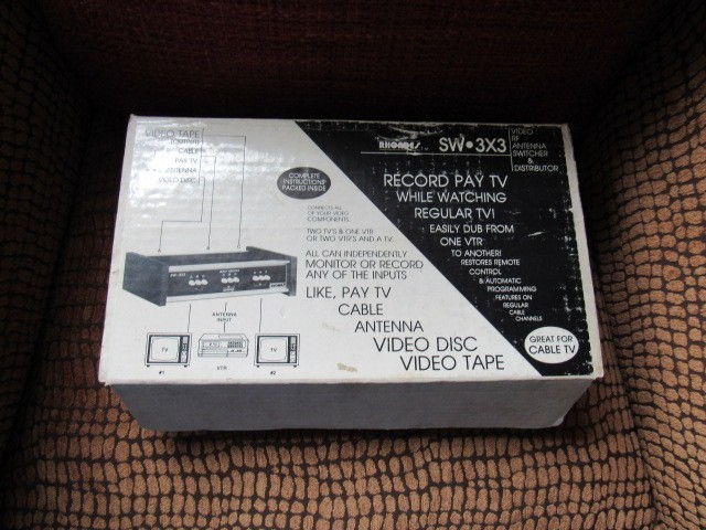 NEW-NIB-NOS vintage RHODES BRAND MODEL SW-3X3. VIDEO SWITCHER-DISTRIBUTOR. USA