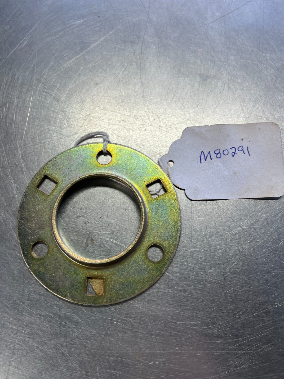 M80291 Genuine OEM John Deere Round FLANGE