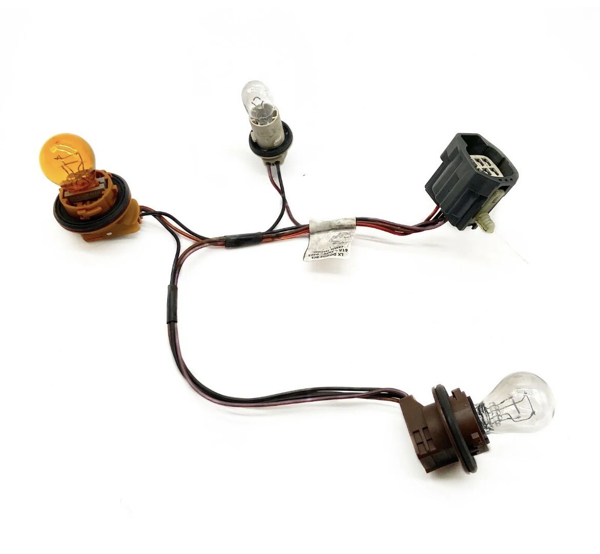 OEM 05-08 Dodge Magnum Wiring Harness Turn Signal Park Bulb Socket 5059162AA