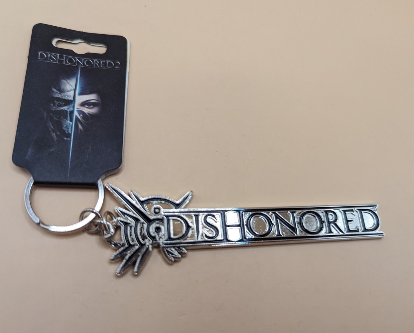 2016 Bethesda Bioworld DISHONORED 2 Metal Logo Keychain Video Game Merch