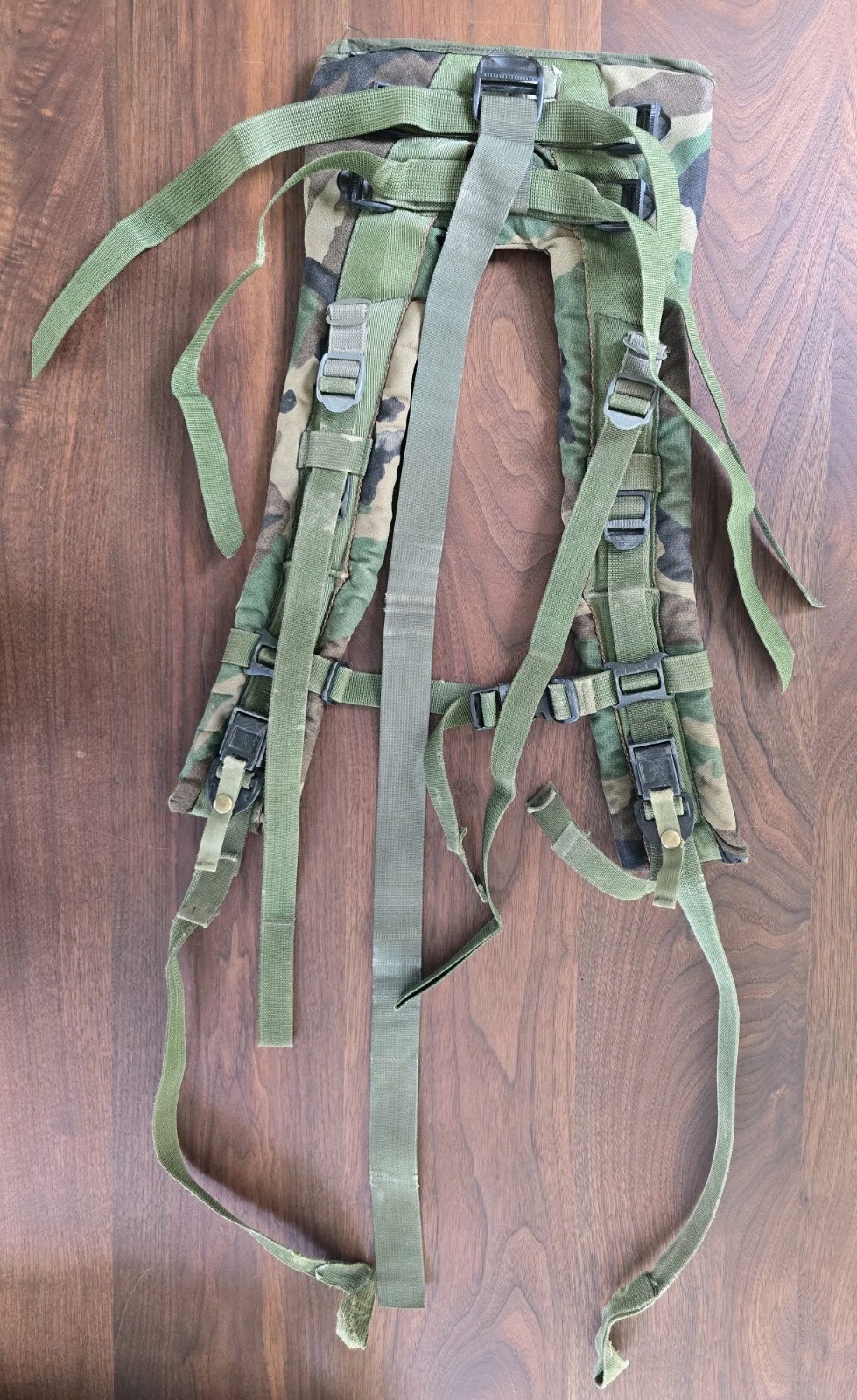 Authentic US Army MOLLE II Large Rucksack Shoulder Straps Frame Woodland - SDS