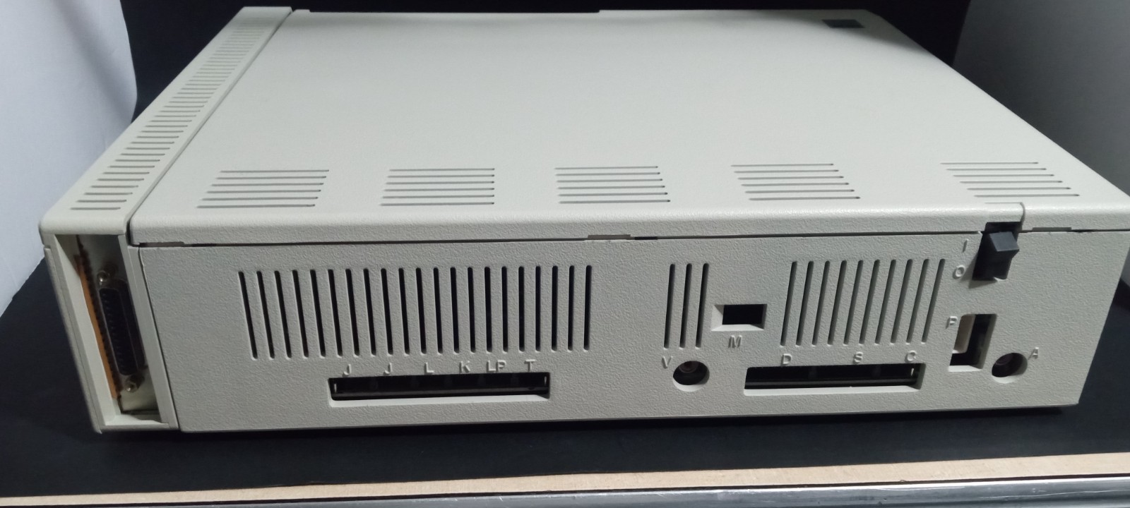 1983 IBM PC Jr 4860 Vintage Computer Turns on...LOOK