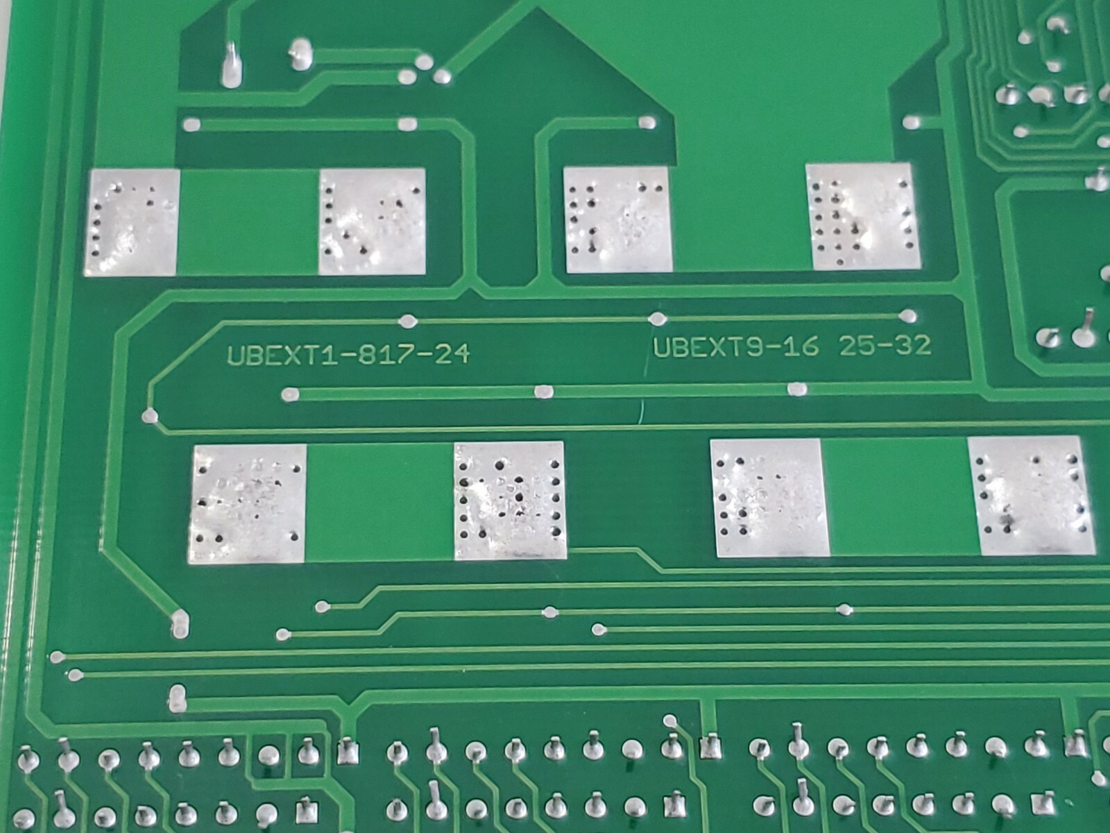 *PREOWNED* MCD Elektronik DIGOUT320PTO Output Card 113405 Computer Control Board