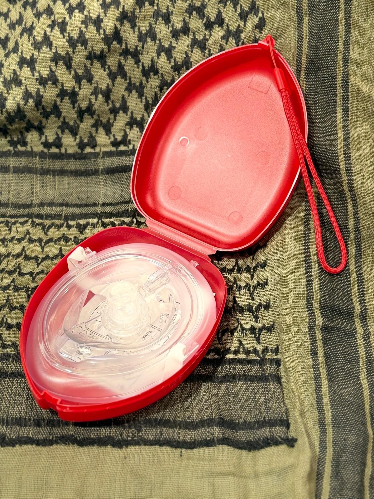 Adult CPR / BLS Resuscitation Pocket Mask (Lifeguard, EMS, Healthcare)