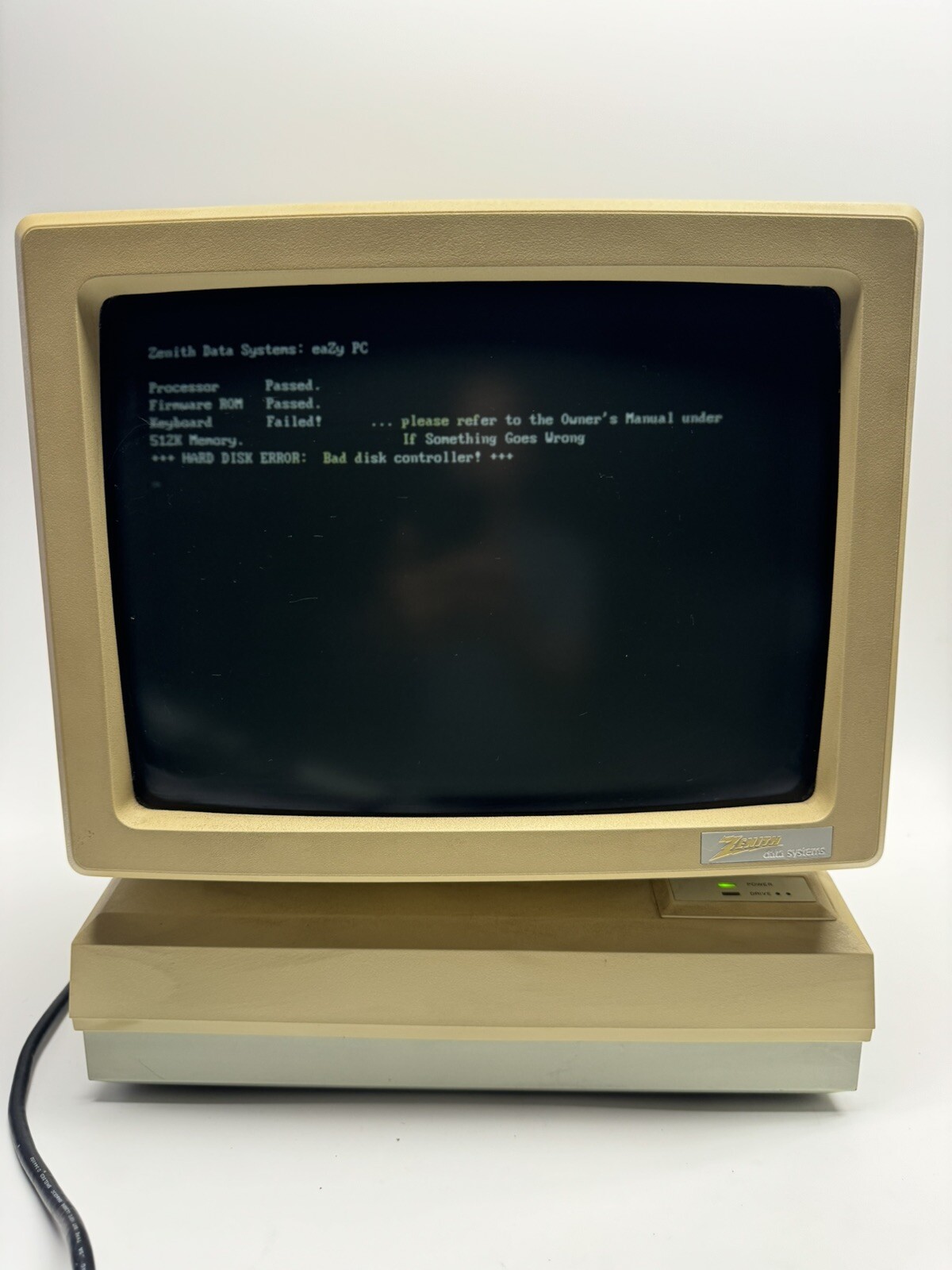 Vintage Zenith Data Systems  14ZDC3 Eazy PC Computer Powers Up